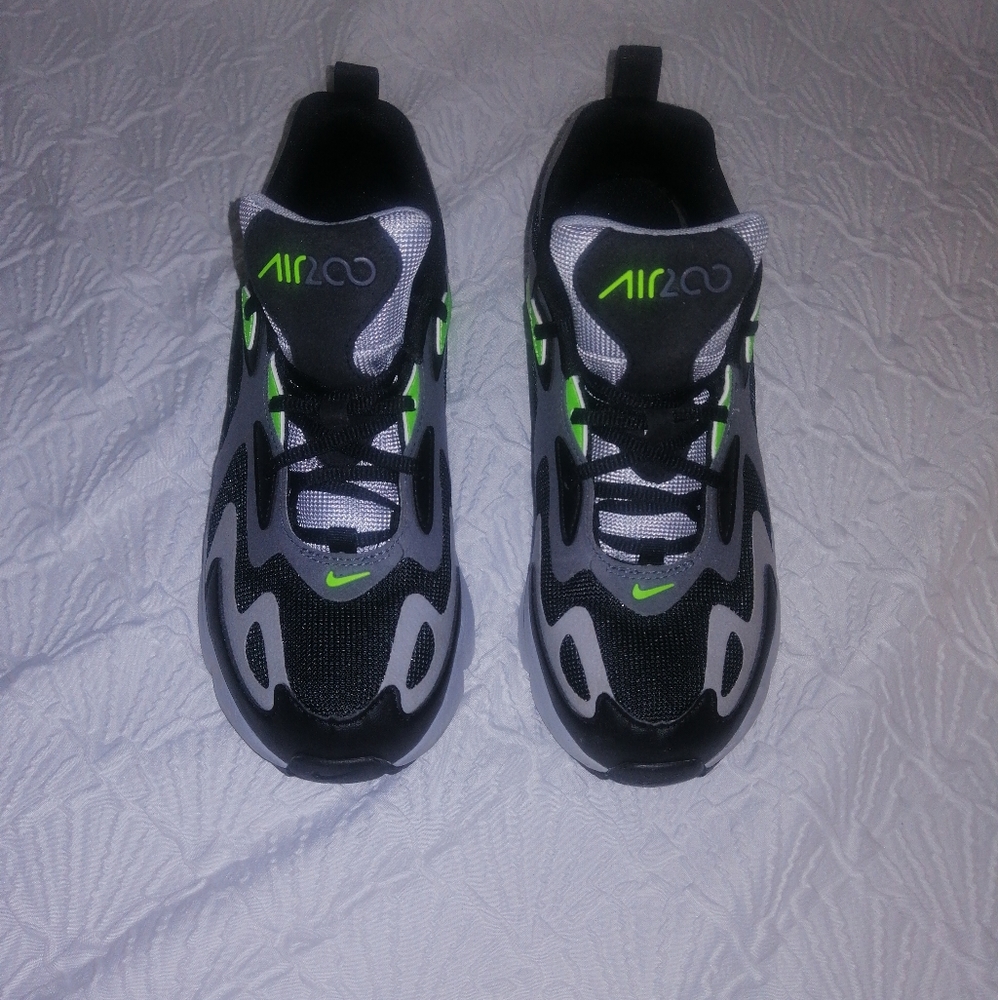 Nike Air 200